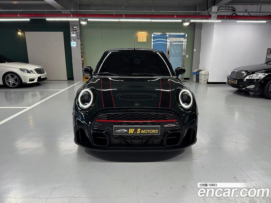 Mini Cooper Convertible JCW, 2022