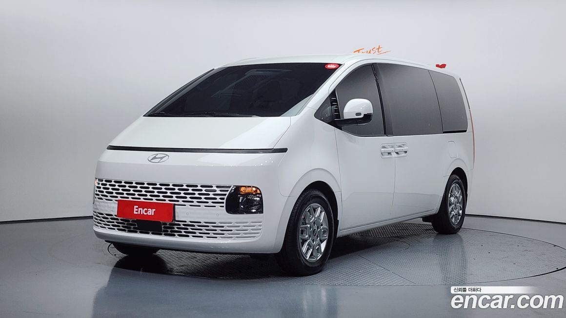 Hyundai Staria 4WD Wheel Chair Lift/Slope, 2025