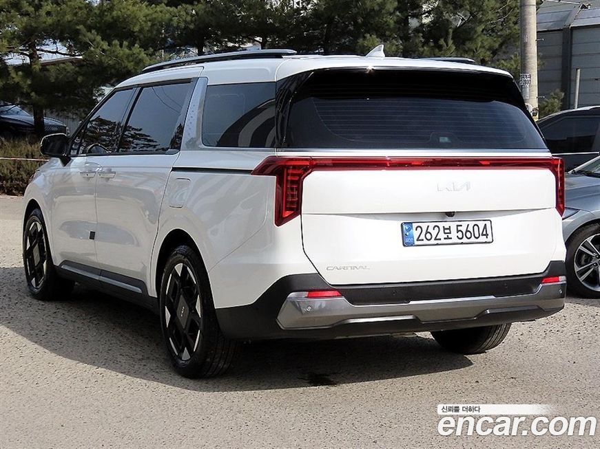 Kia Carnival 9-Seater Noblesse, 2025