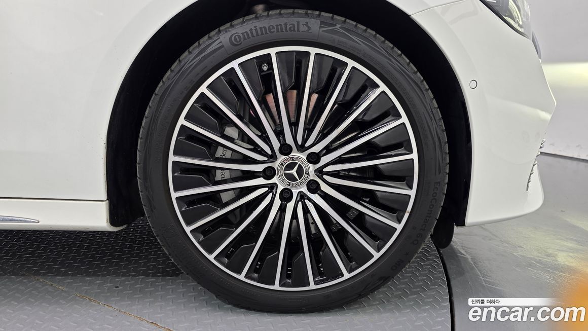 Mercedes-Benz E-Class E450 4MATIC, 2024