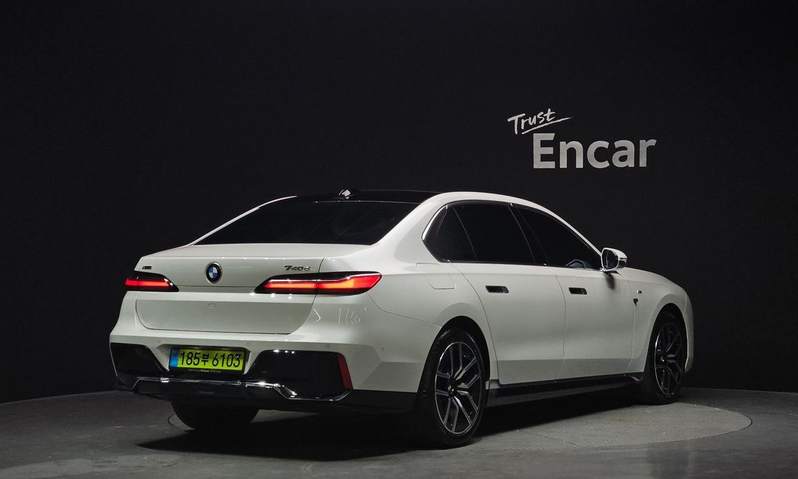 BMW 7-Series 740d xDrive M Sport, 2025