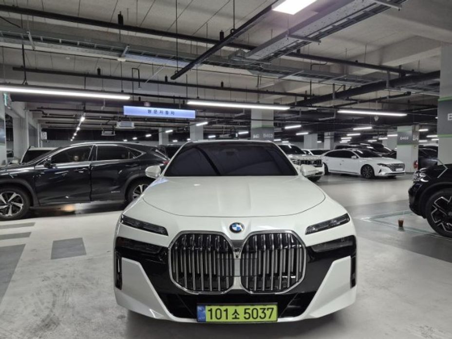 BMW 7-Series 740i xDrive M Sport Limited, 2024