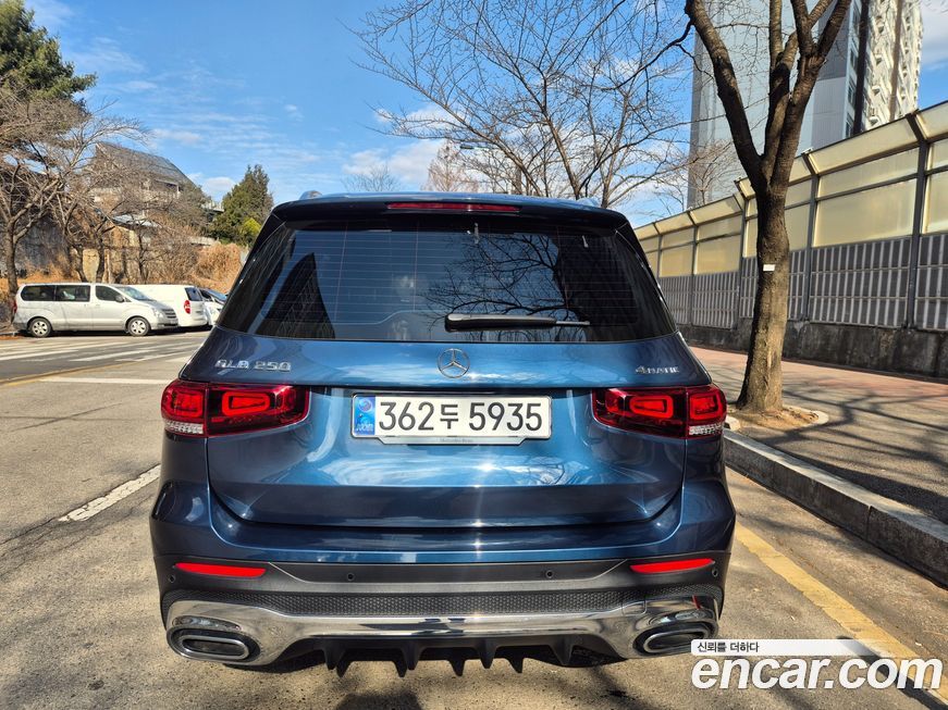 Mercedes-Benz GLB-Class GLB250 4MATIC, 2023