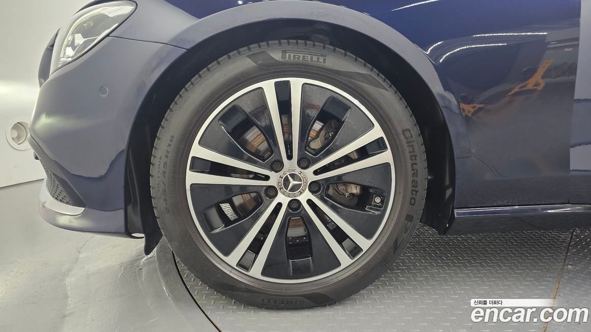 Mercedes-Benz E-Class E250 Avantgarde, 2022