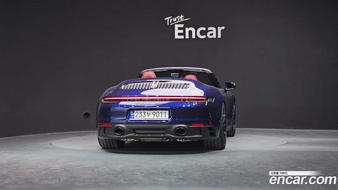 Porsche 911 Carrera GTS Cabriolet, 2023