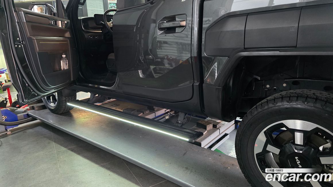 Kia Tasman 2.5T Gasoline 4WD, 2025