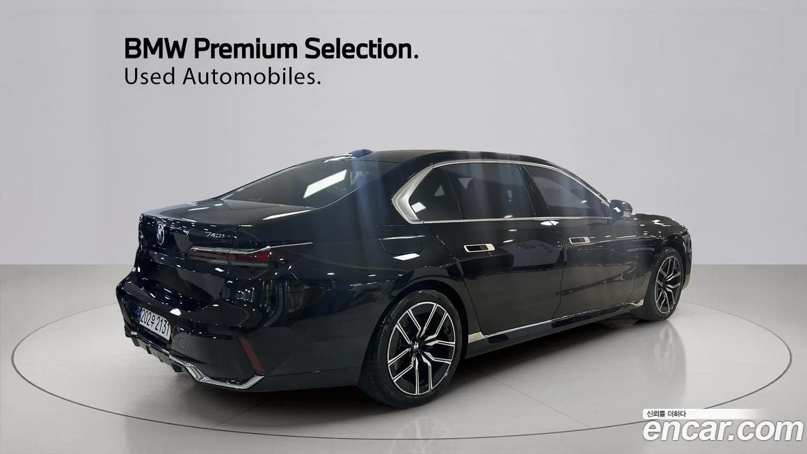 BMW 7-Series 740i xDrive M Sport, 2025