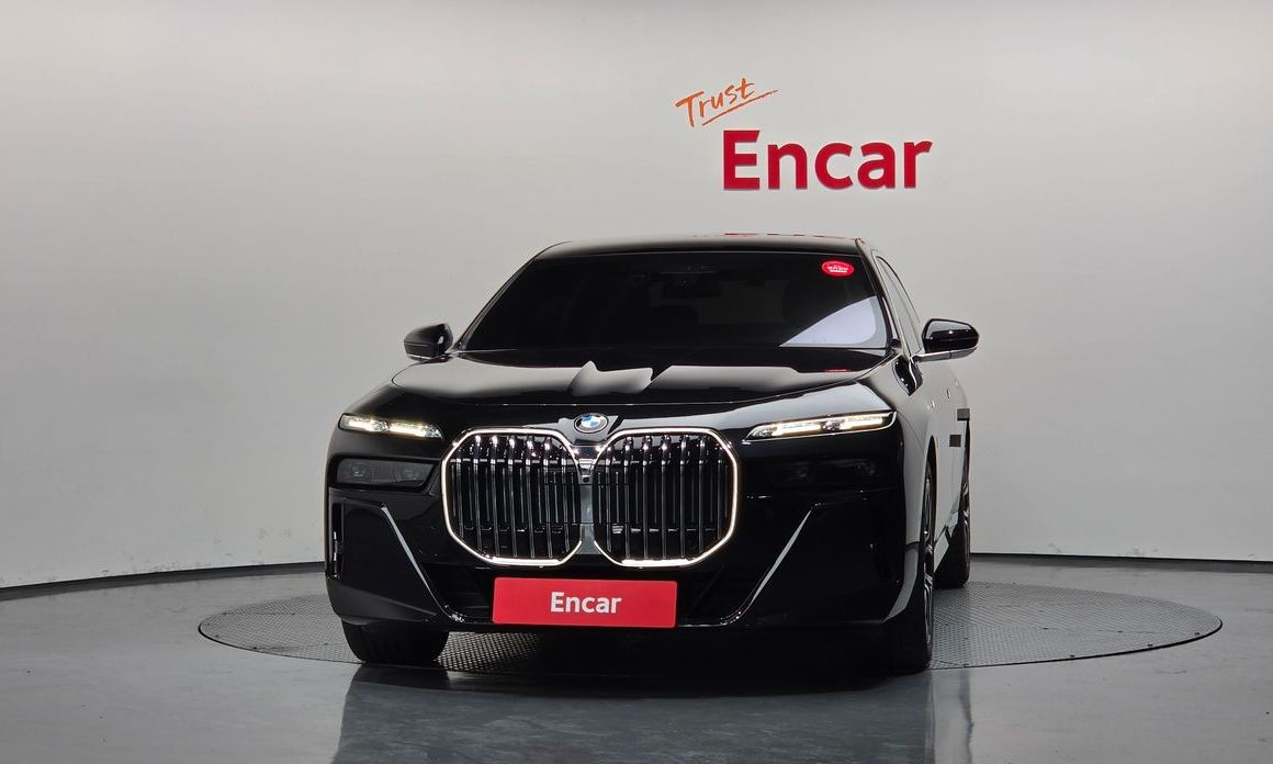 BMW 7-Series 740d xDrive M Sport, 2025