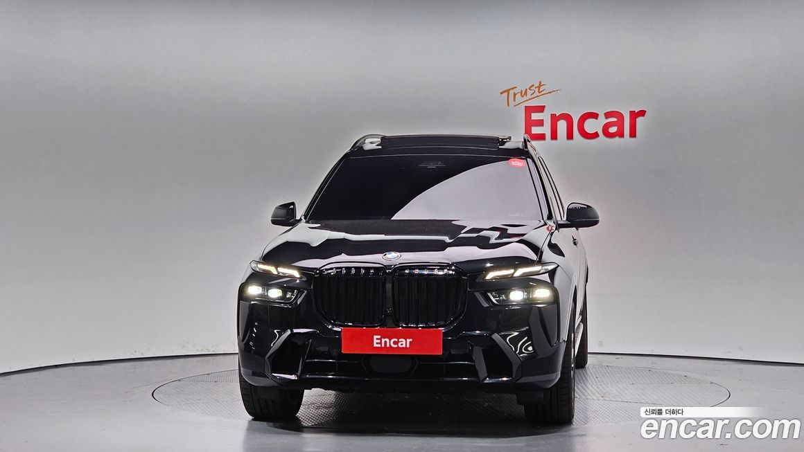 BMW X7 xDrive 40d M Sport 6STR, 2025