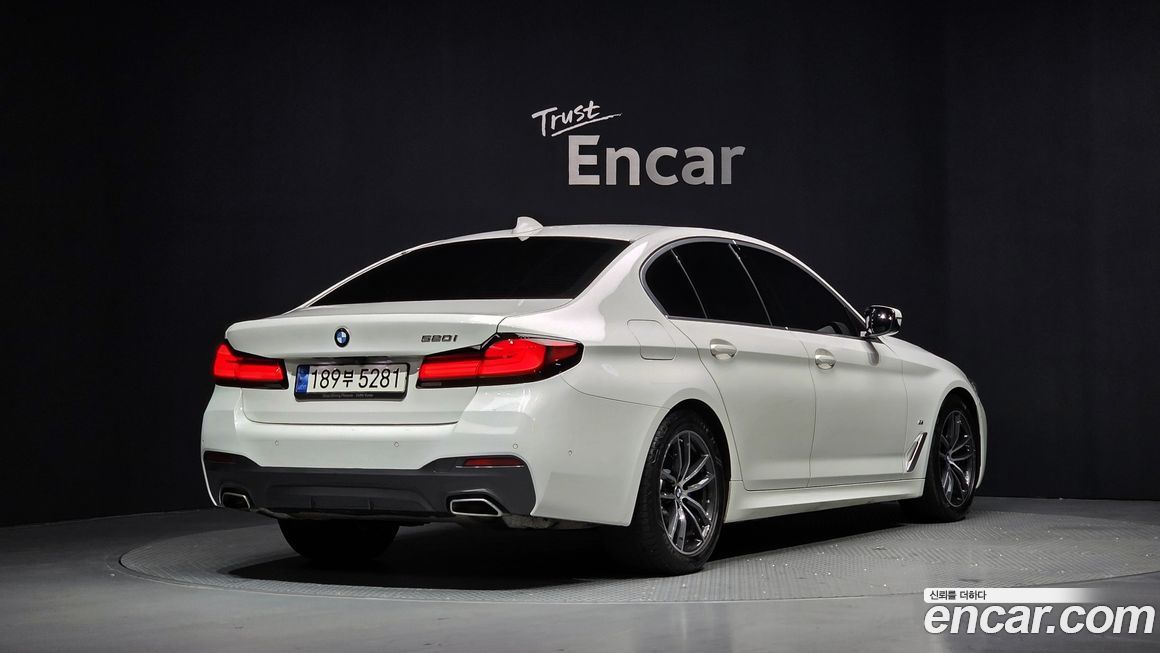 BMW 5-Series 520i M Sport, 2023