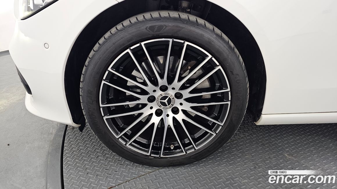 Mercedes-Benz C-Class C200 4MATIC Avantgarde, 2022