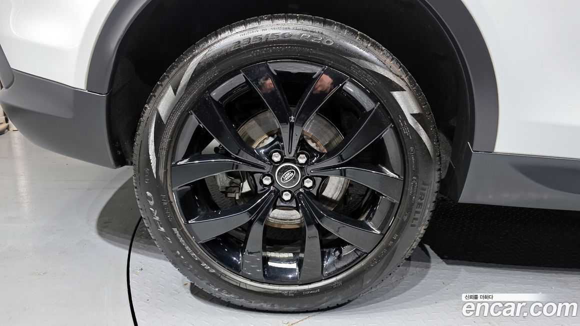 Land Rover Discovery Sport P250 SE, 2023