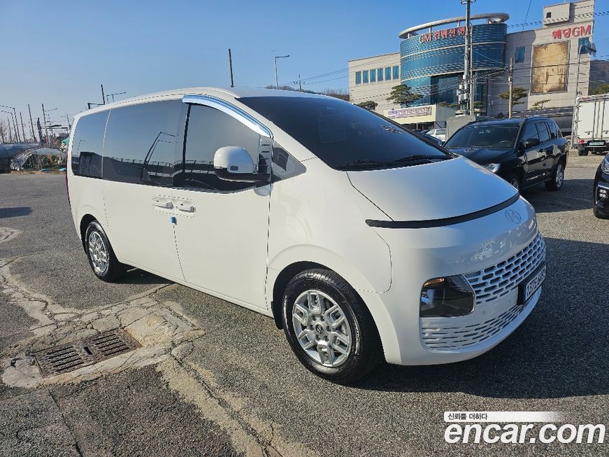 Hyundai Staria Tourer 9-Seater, 2025