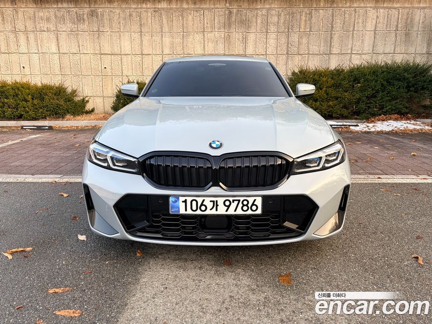 BMW 3-Series 320i M Sport, 2024