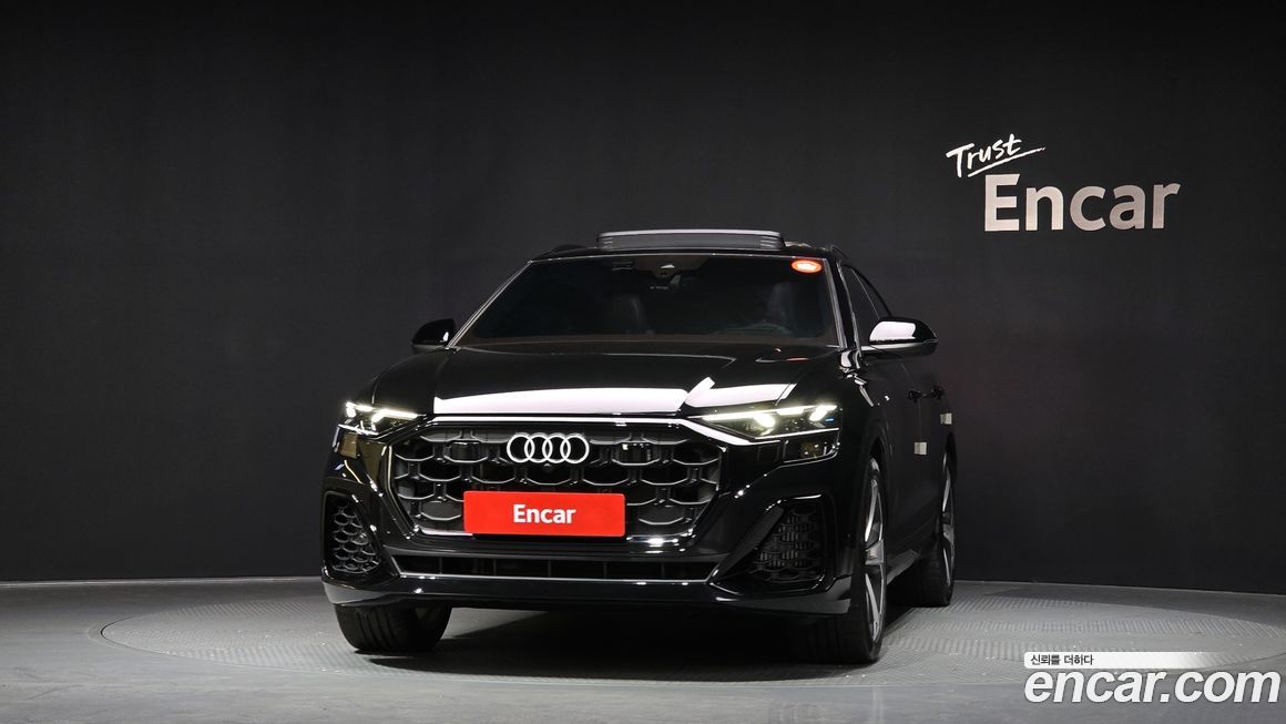 Audi Q8 55 TFSI Quattro Premium, 2025