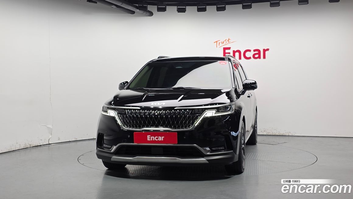 Kia Carnival 9-Seater Signature, 2023