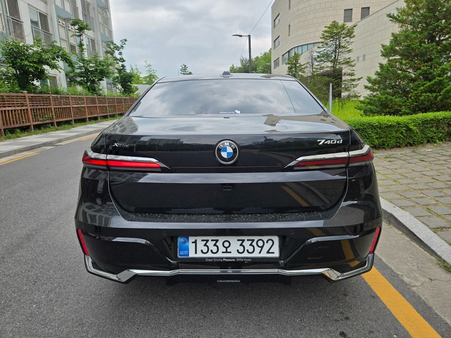BMW 7-Series 740d xDrive M Sport, 2025