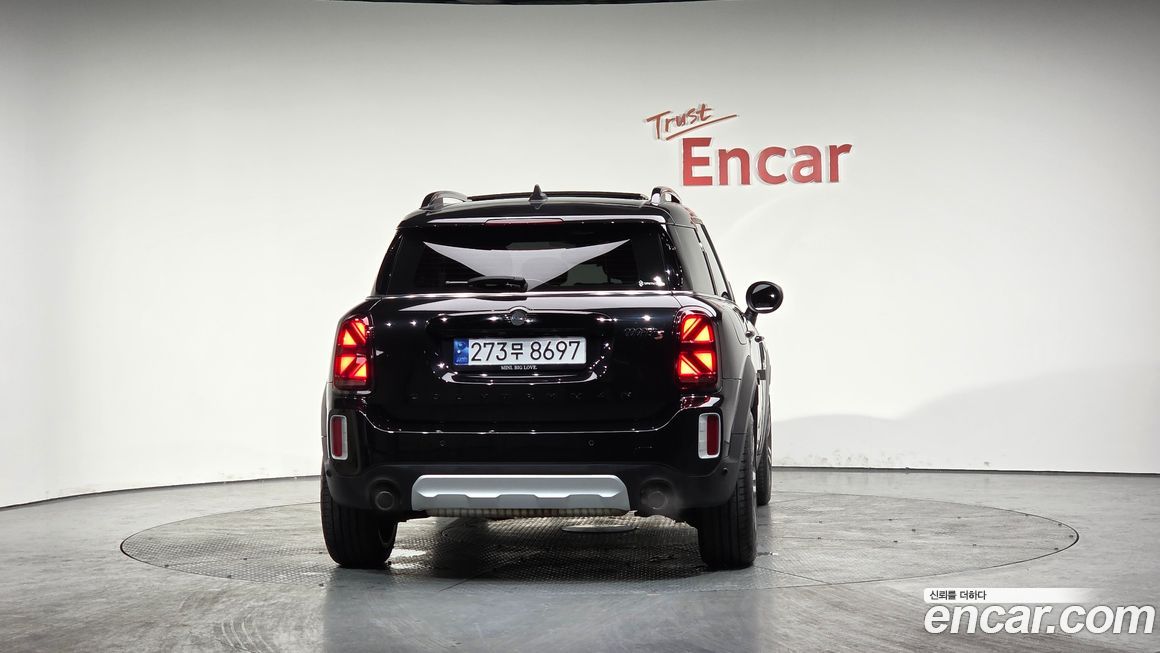 Mini Countryman ALL4 Classic Launch Pack, 2023