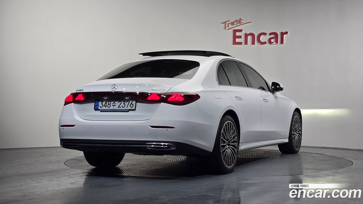 Mercedes-Benz E-Class E450 4MATIC Exclusive, 2024