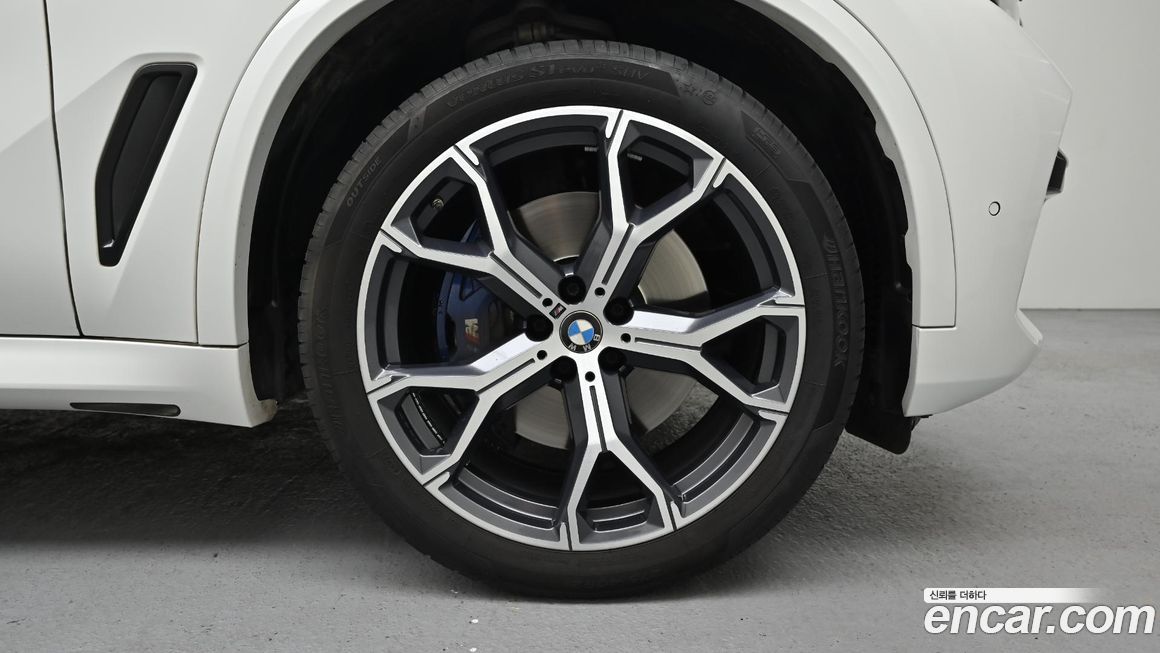 BMW X5 xDrive 40i M Sport, 2023