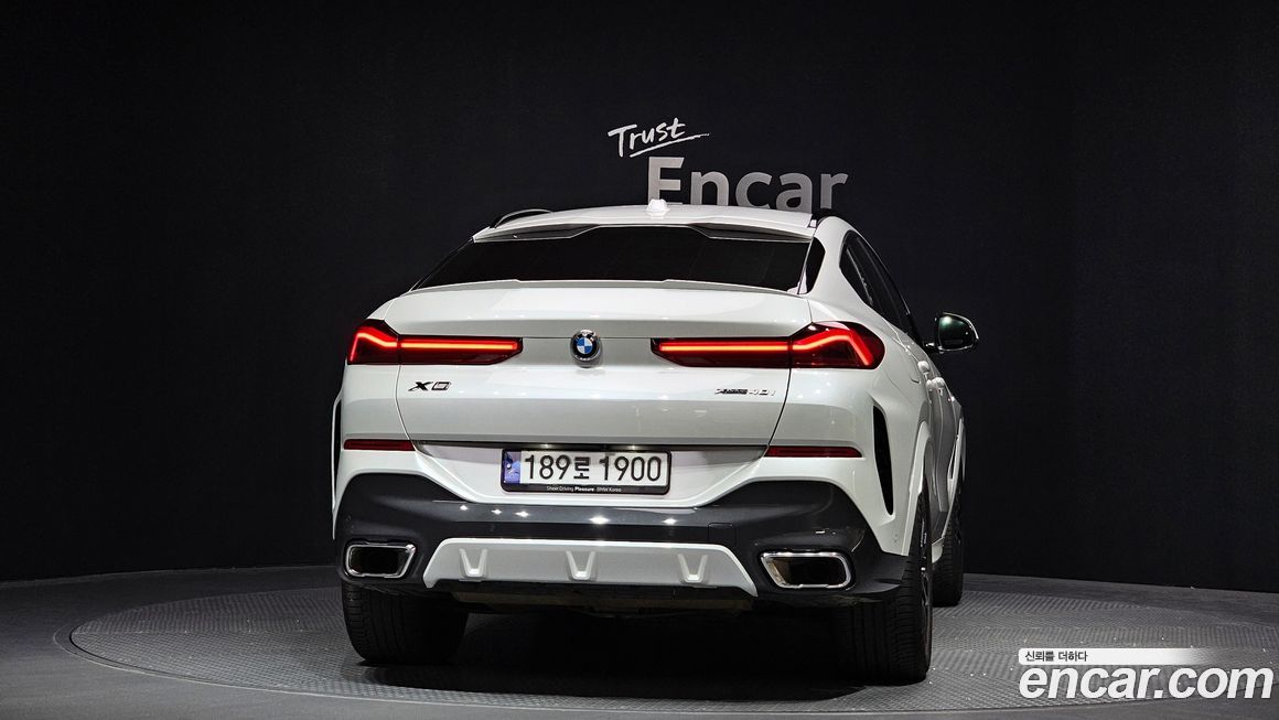 BMW X6 xDrive40i M Sport, 2025