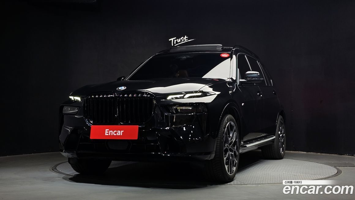 BMW X7 xDrive 40i M Sport 7STR, 2025
