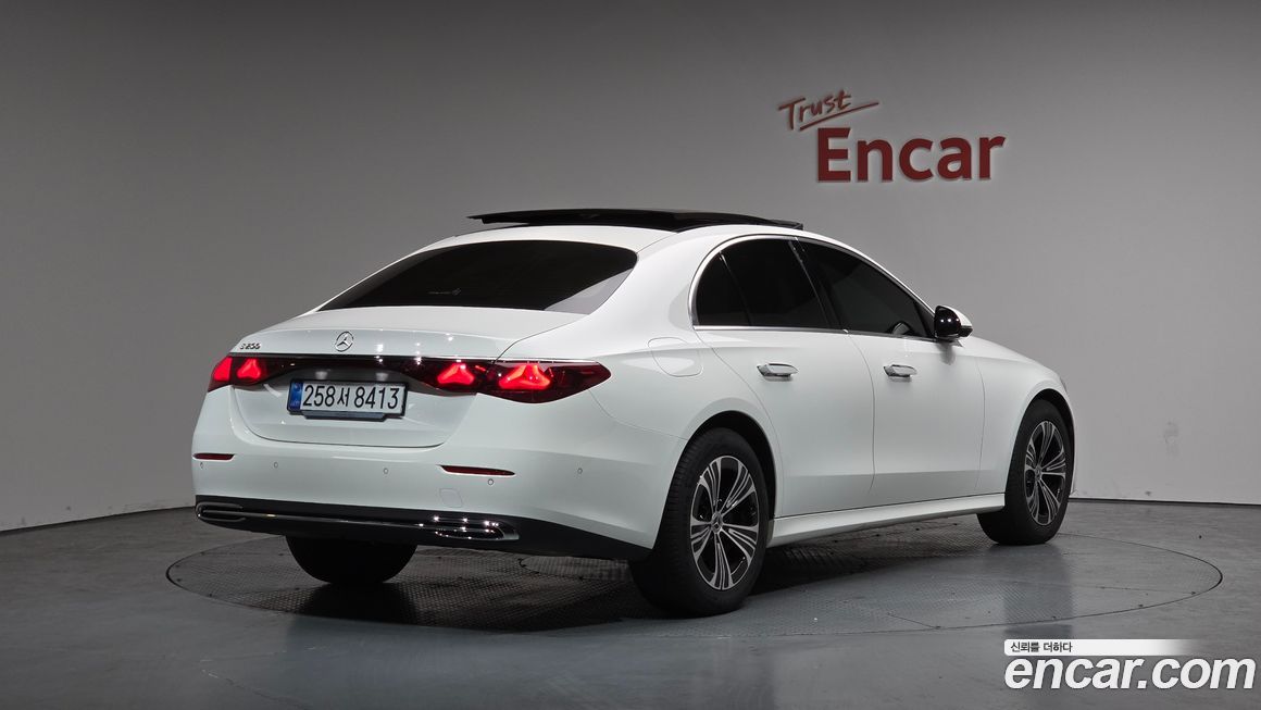 Mercedes-Benz E-Class E200 Avantgarde, 2026