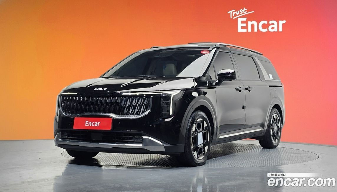 Kia Carnival 9-Seater Signature, 2024