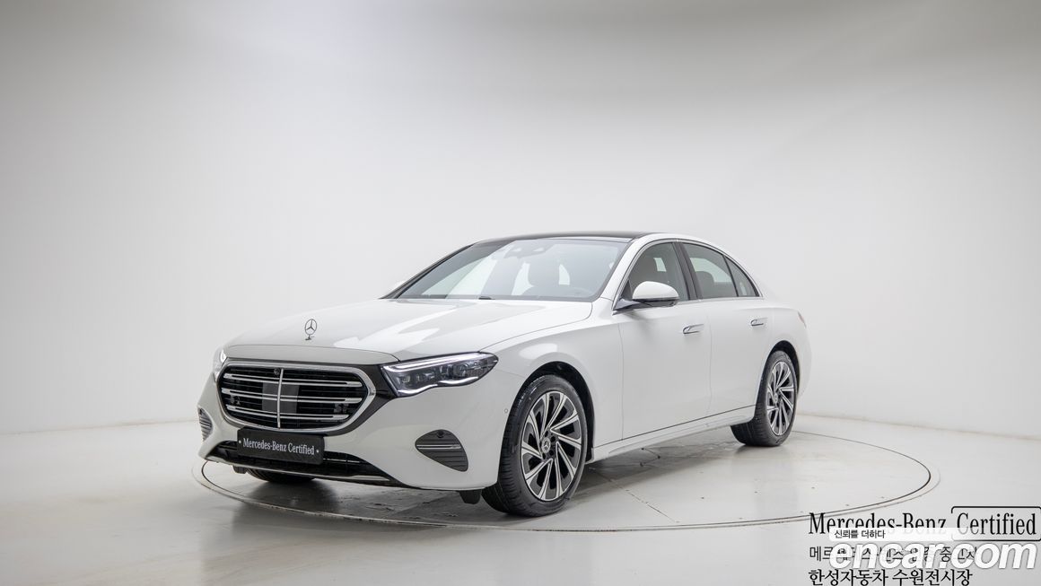 Mercedes-Benz E-Class E300 4MATIC Exclusive, 2026