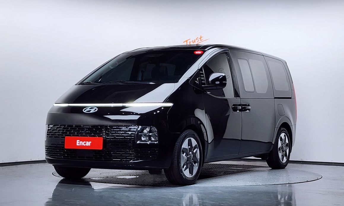 Hyundai Staria Tourer 9-Seater, 2025