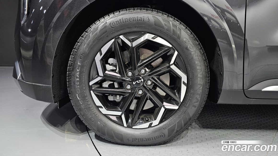 Kia Carnival 9-Seater Signature, 2025