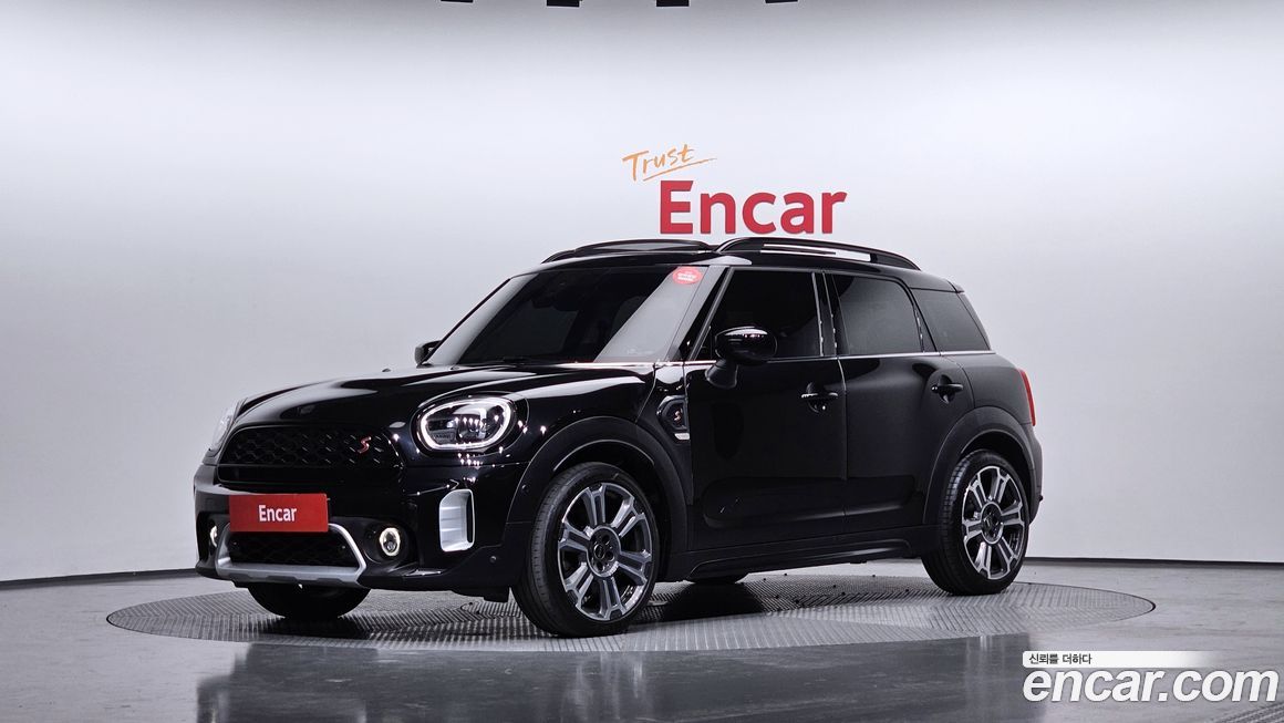 Mini Countryman ALL4 Classic Launch Pack, 2023