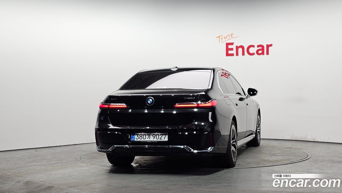 BMW 7-Series 740d xDrive M Sport, 2025