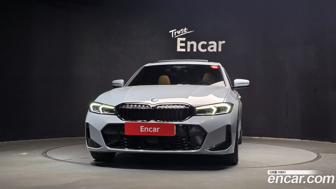 BMW 3-Series 320i M Sport, 2023