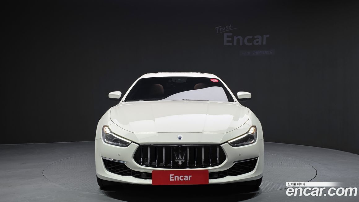 Maserati Ghibli 2.0 GT, 2022