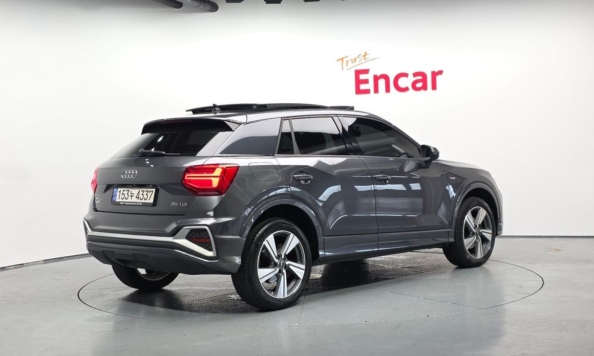 Audi Q2 35 TDI Premium, 2023