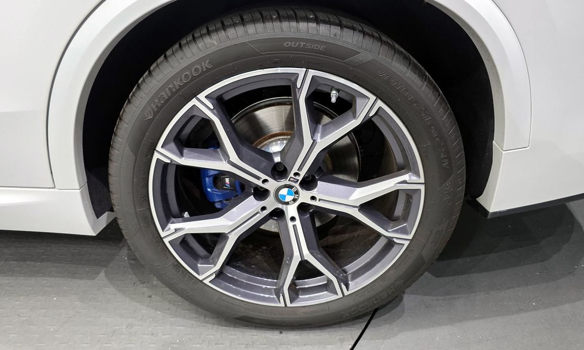 BMW X5 xDrive 40i M Sport, 2023