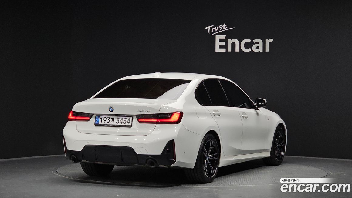 BMW 3-Series 320i M Sport, 2024