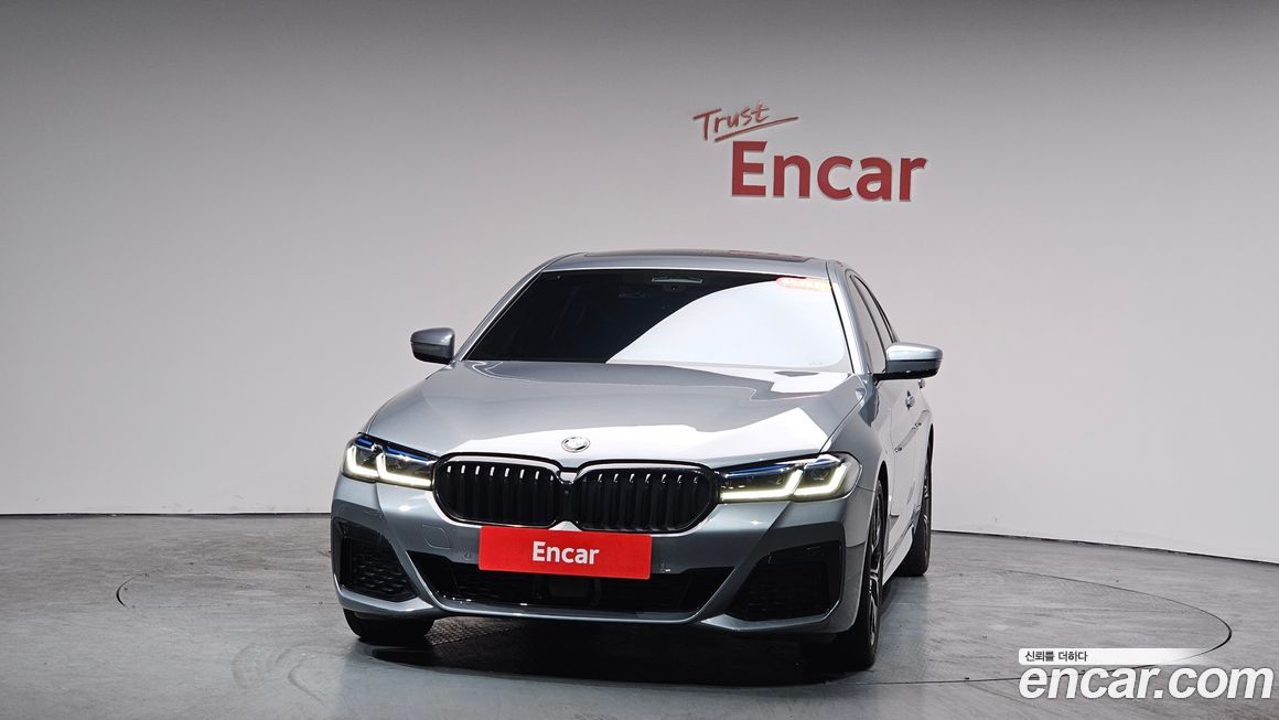 BMW 5-Series 530i M Sport Package, 2023