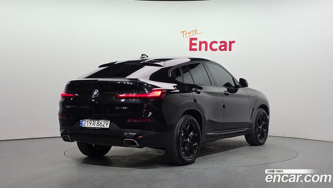 BMW X4 xDrive20i xLine, 2023