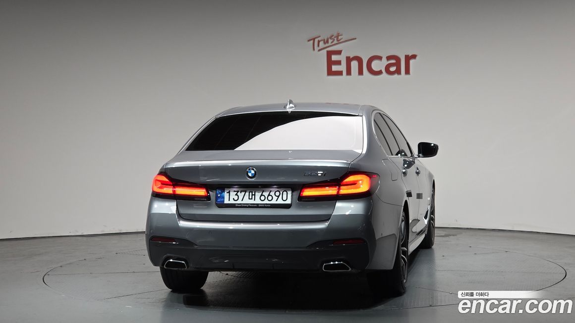 BMW 5-Series 520i M Sport, 2023