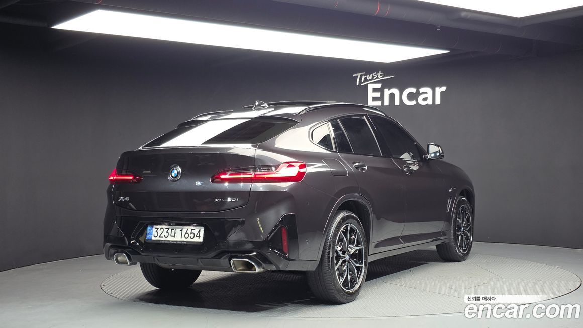 BMW X4 xDrive20i M Sport, 2022