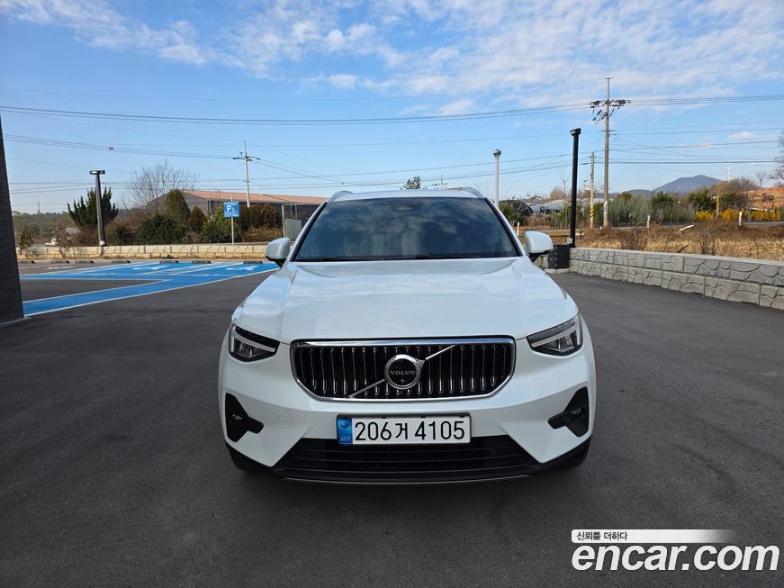 Volvo XC40 B4 Ultimate Bright, 2023