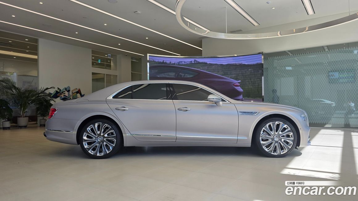 Bentley Flying Spur 4.0, 2024