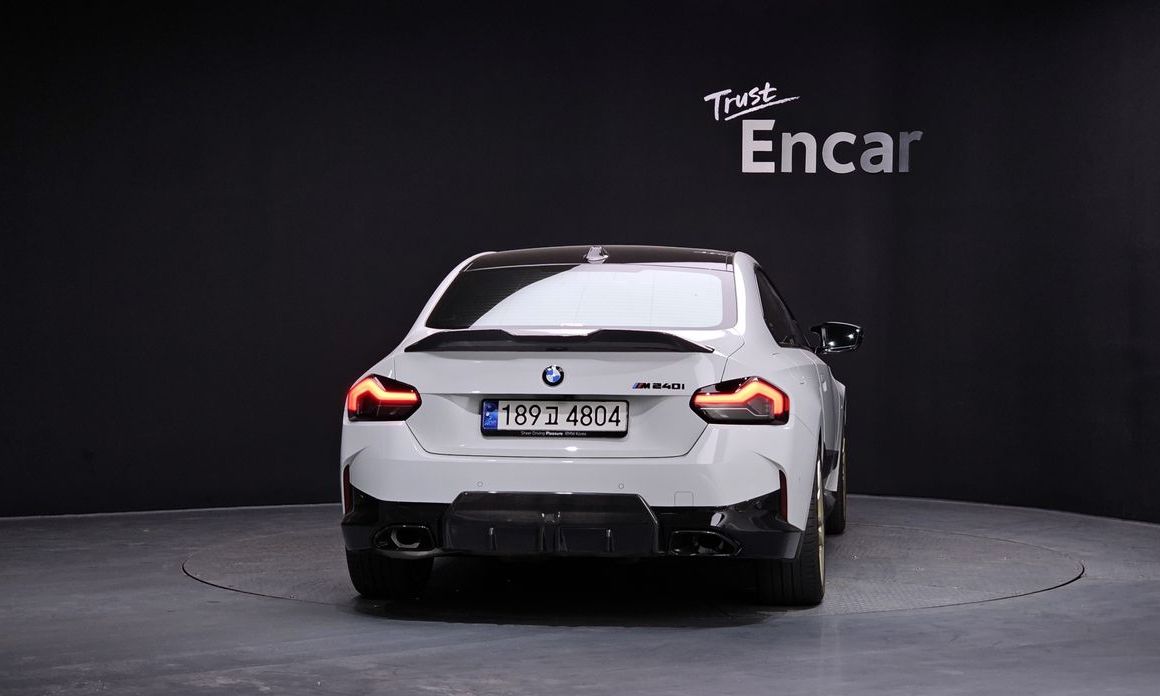 BMW 2-Series M240i xDrive Coupe, 2024