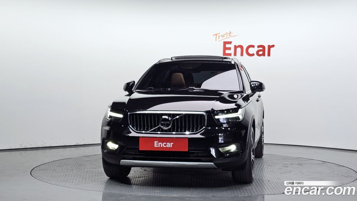 Volvo XC40 B4 Inscription, 2022
