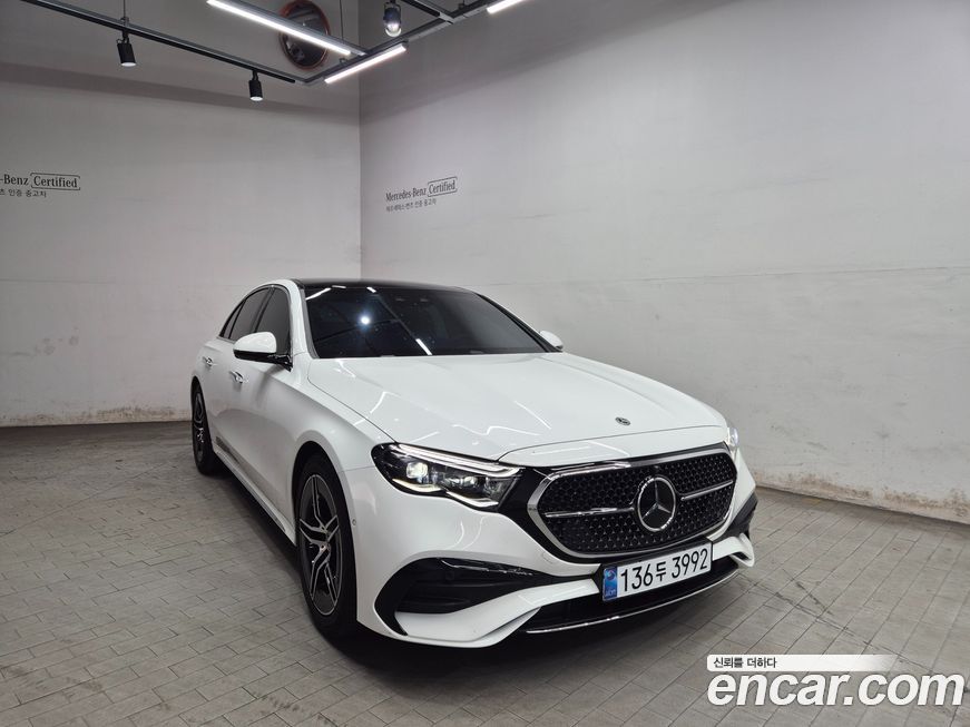 Mercedes-Benz E-Class E300 4MATIC AMG Line, 2025