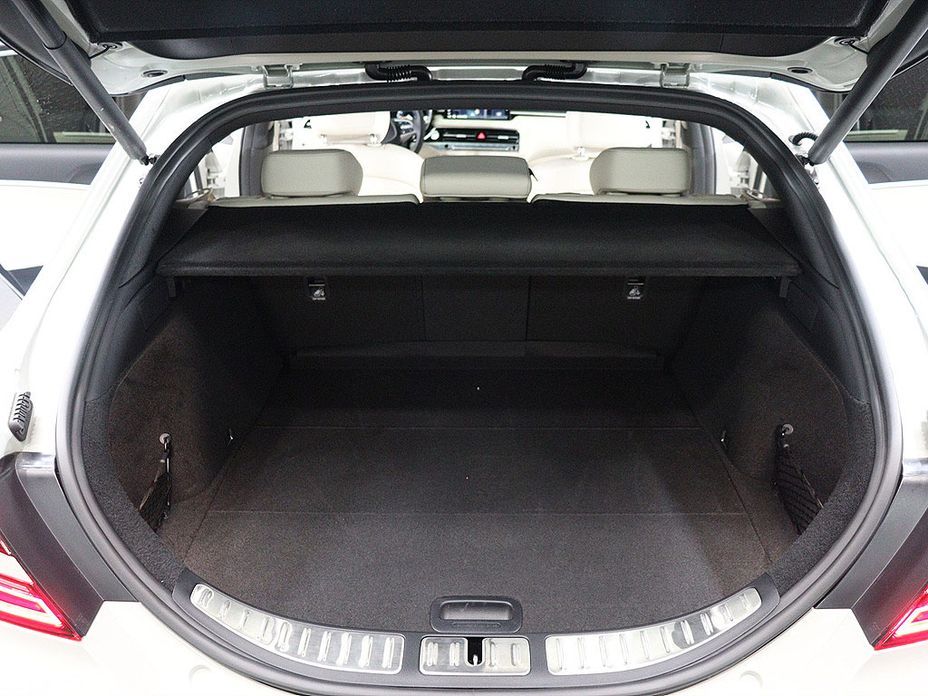 Genesis G70 Gasoline 2.5T 2WD, 2025