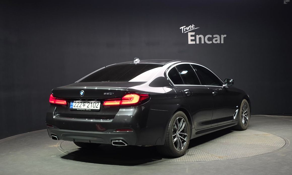 BMW 5-Series 520i M Sport, 2023