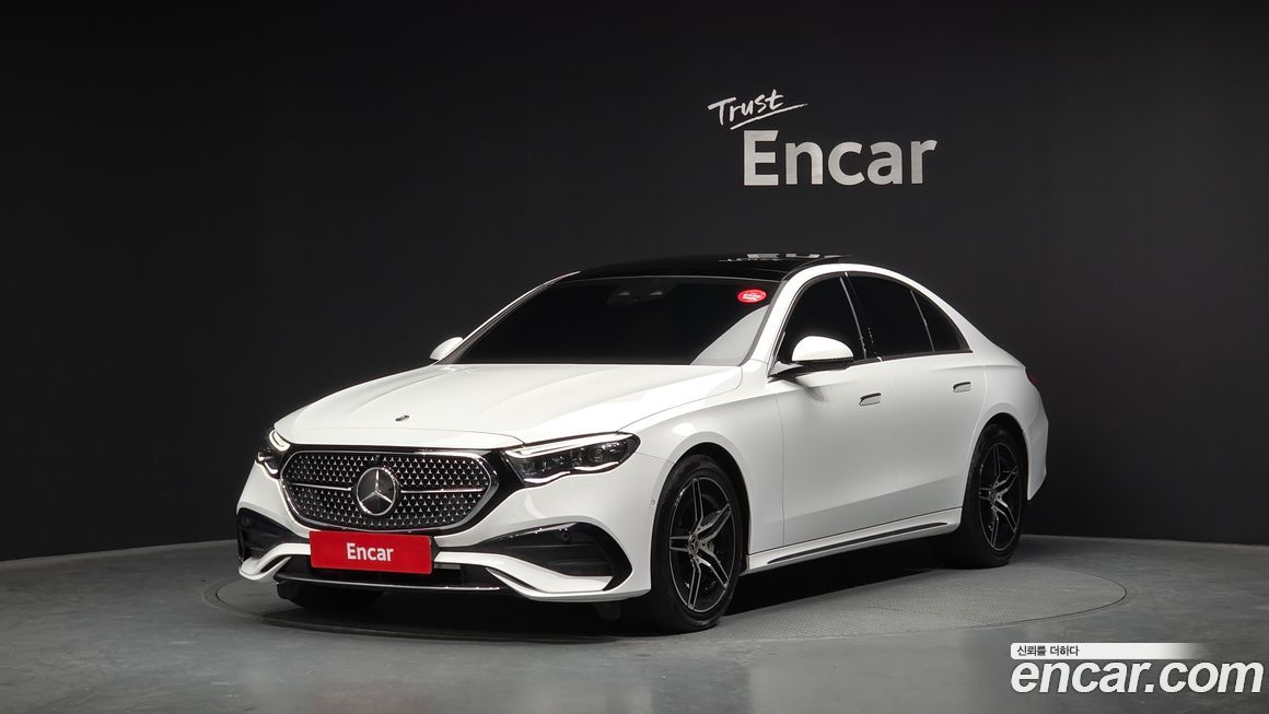 Mercedes-Benz E-Class E300 4MATIC AMG Line, 2024